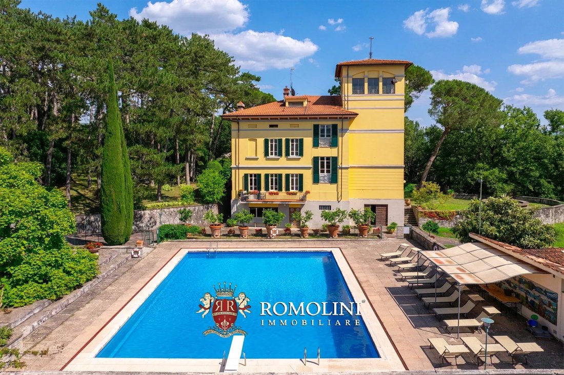 Villa in Center, Arezzo, Tuscany 1 - 15665192
