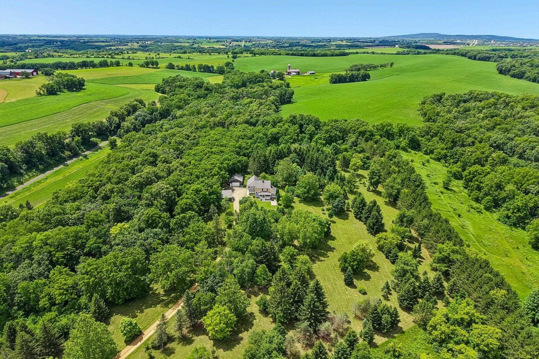 House in Mount Horeb, Wisconsin, United States 5 - 17793159
