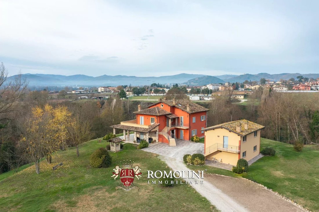 Villa in Città di Castello, Umbria, Italy 1 - 15665231