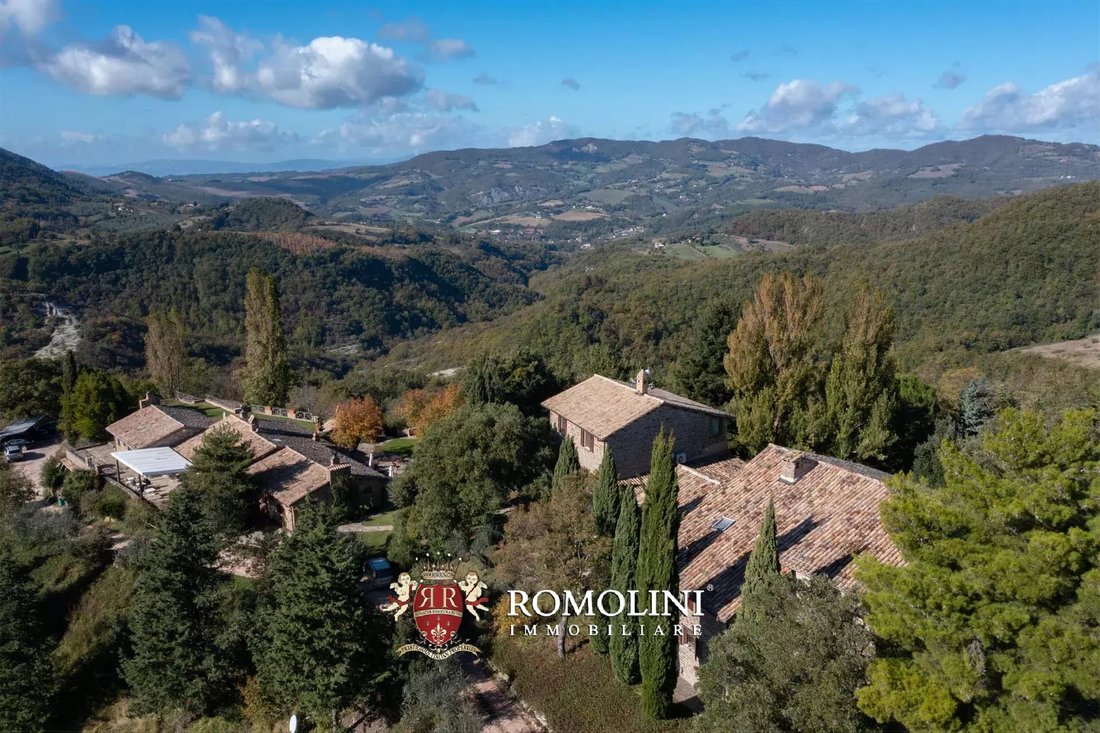 Estate in Assisi, Umbria, Italy 2 - 15665234