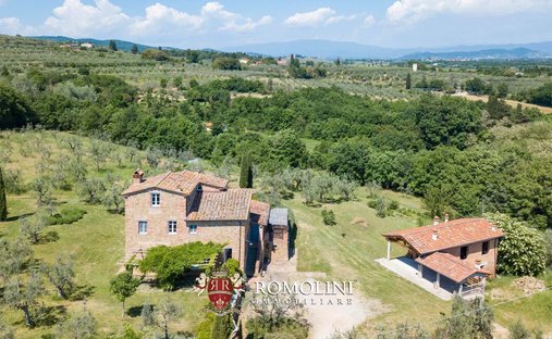 House in Monte San Savino, Tuscany, Italy 1