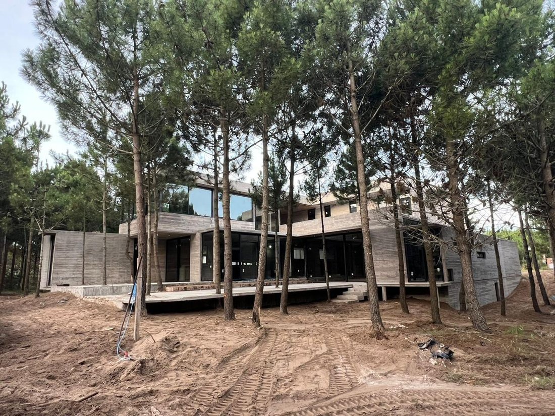 House in Pinamar, Buenos Aires Province, Argentina 1 - 18295548
