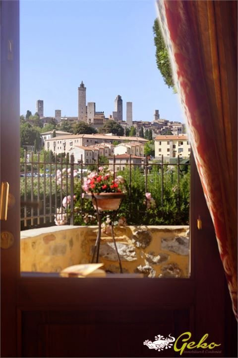 Estate in San Gimignano, Tuscany, Italy 1 - 18283838