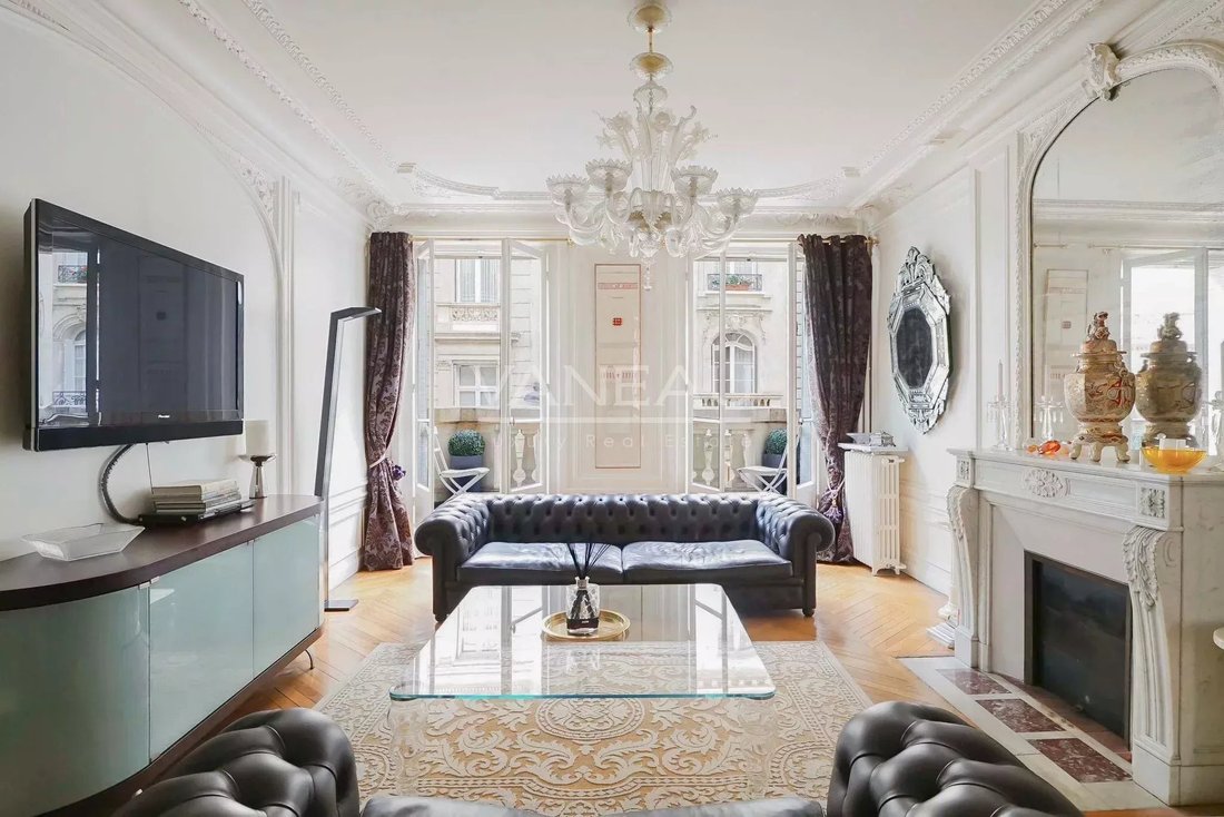Apartment in Chaillot, Paris 16e Arrondissement, Paris 2 - 18283868