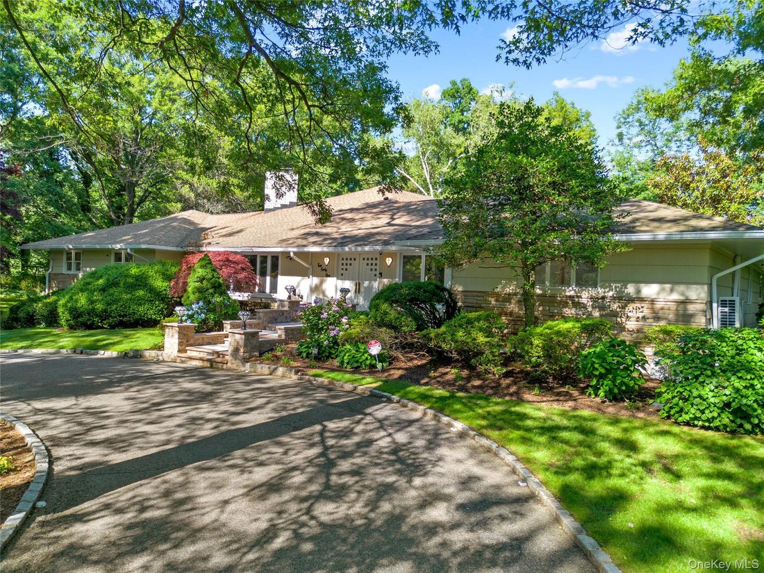 House in Old Westbury, New York, United States 2 - 18284335
