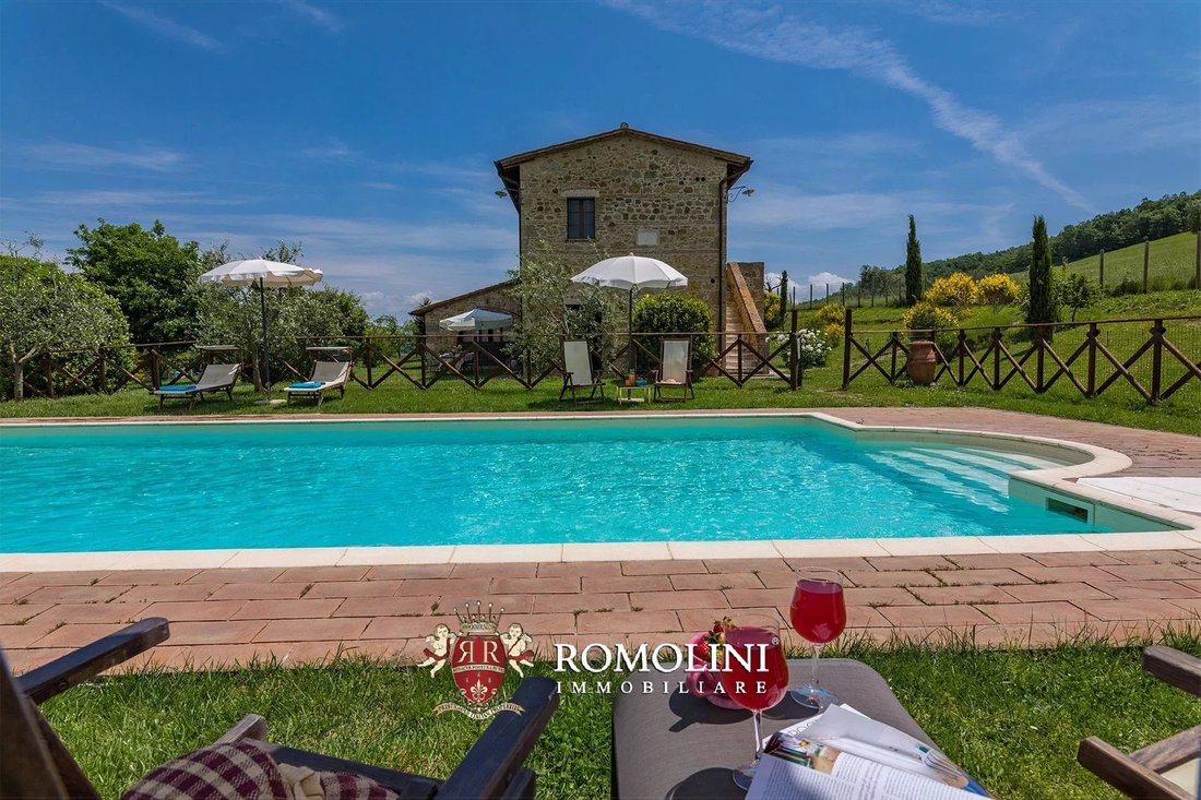 Estate in Pienza, Tuscany, Italy 3 - 15666591