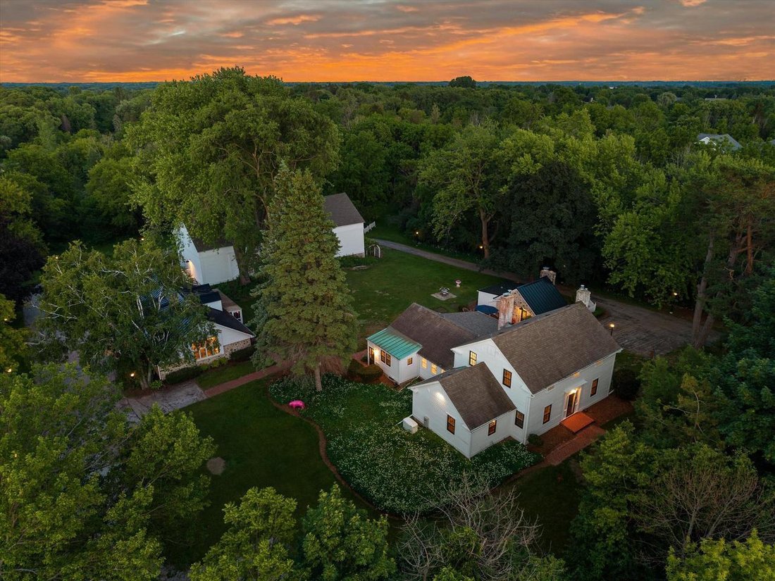 House in Thiensville, Wisconsin, United States 1 - 18288350