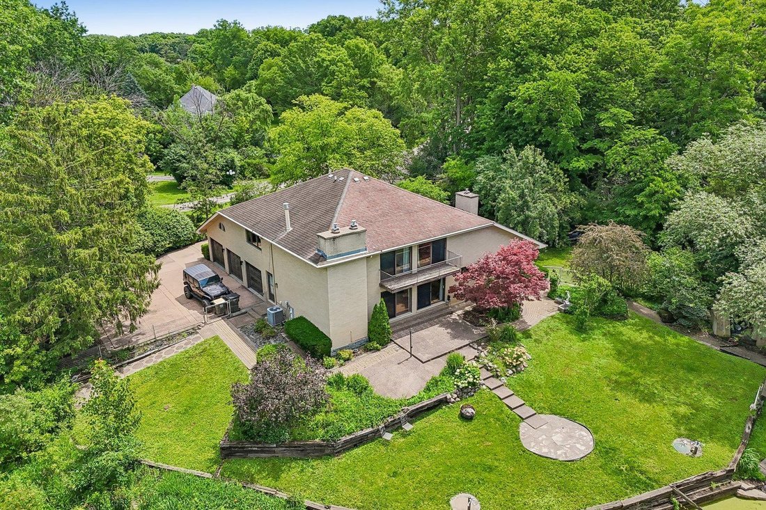 House in Libertyville, Illinois, United States 2 - 18286512