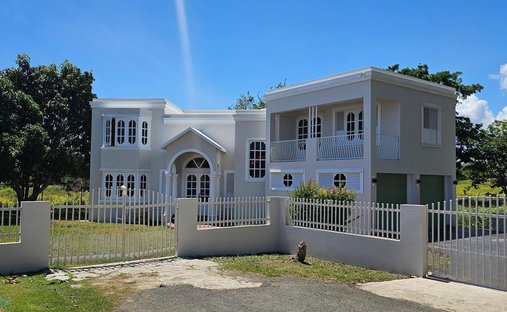 House in Ceiba Alta, Aguadilla, Puerto Rico 1