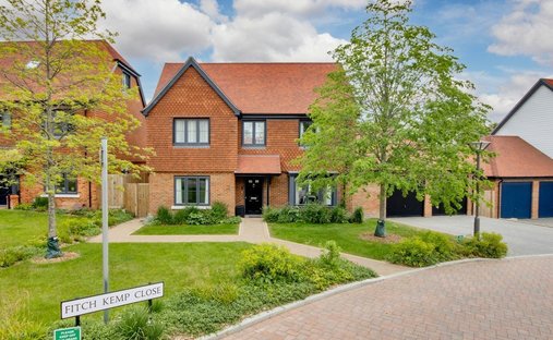 House in Hildenborough, England 1
