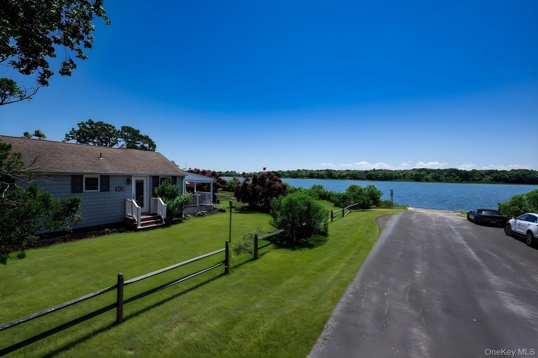 House in Southold, New York, United States 1 - 18281978