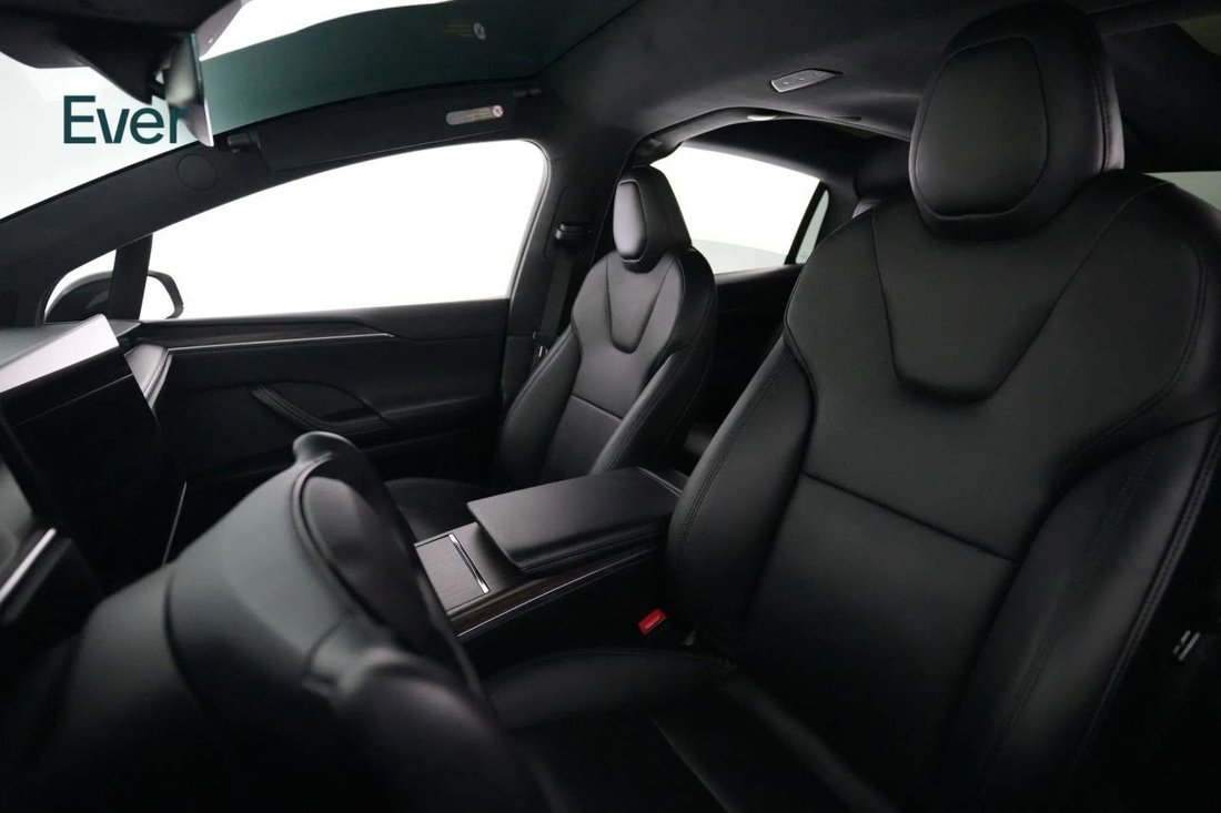 Suv in San Francisco, CA, United States 4 - 17903348
