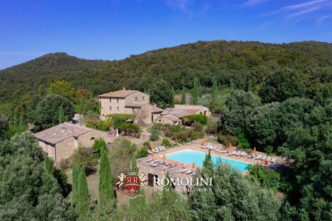 Casole d'Elsa, Tuscany, Italy 1 - 15664769