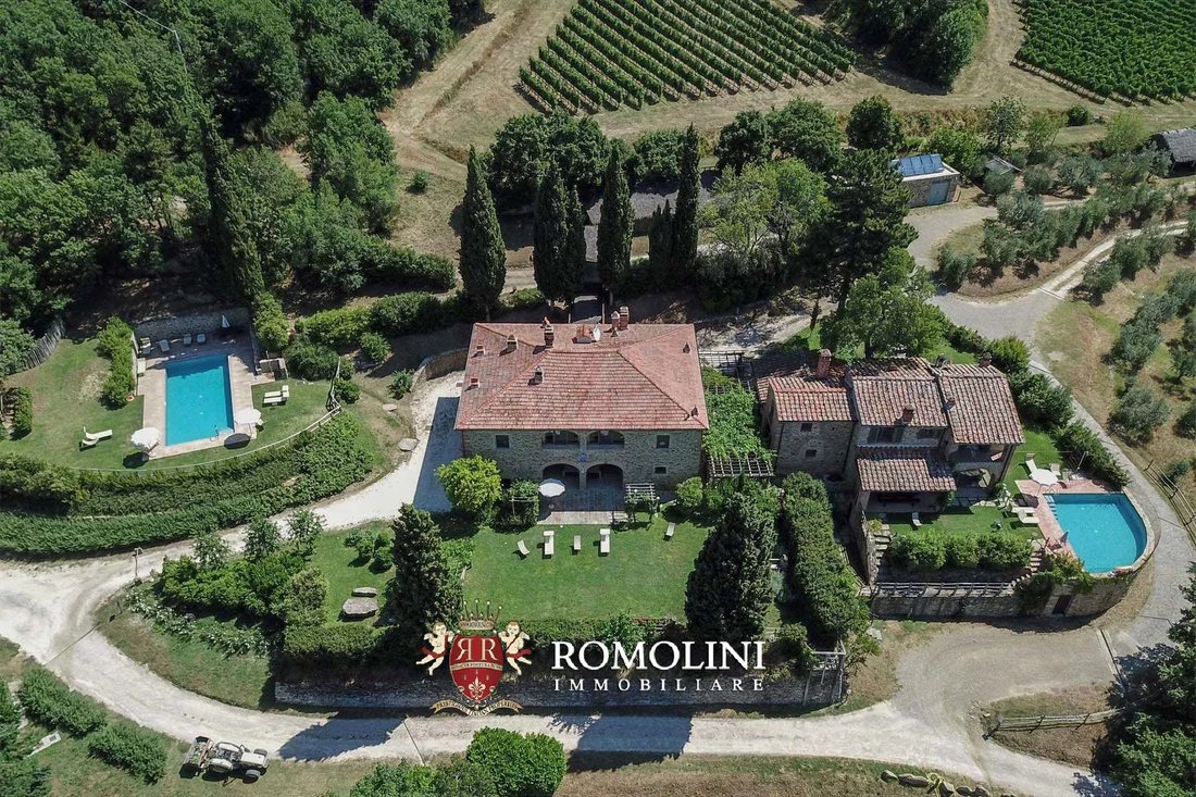 Farm Ranch in Center, Arezzo, Tuscany 2 - 15663311