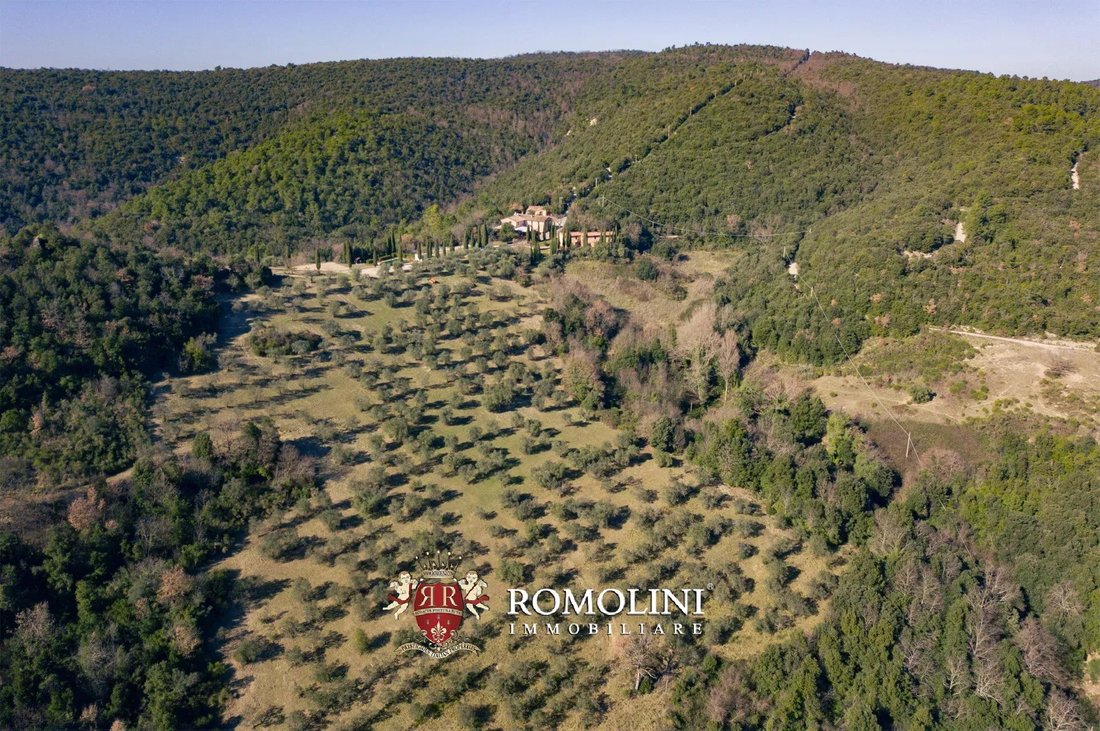 Estate in Bettona, Umbria, Italy 2 - 15665943
