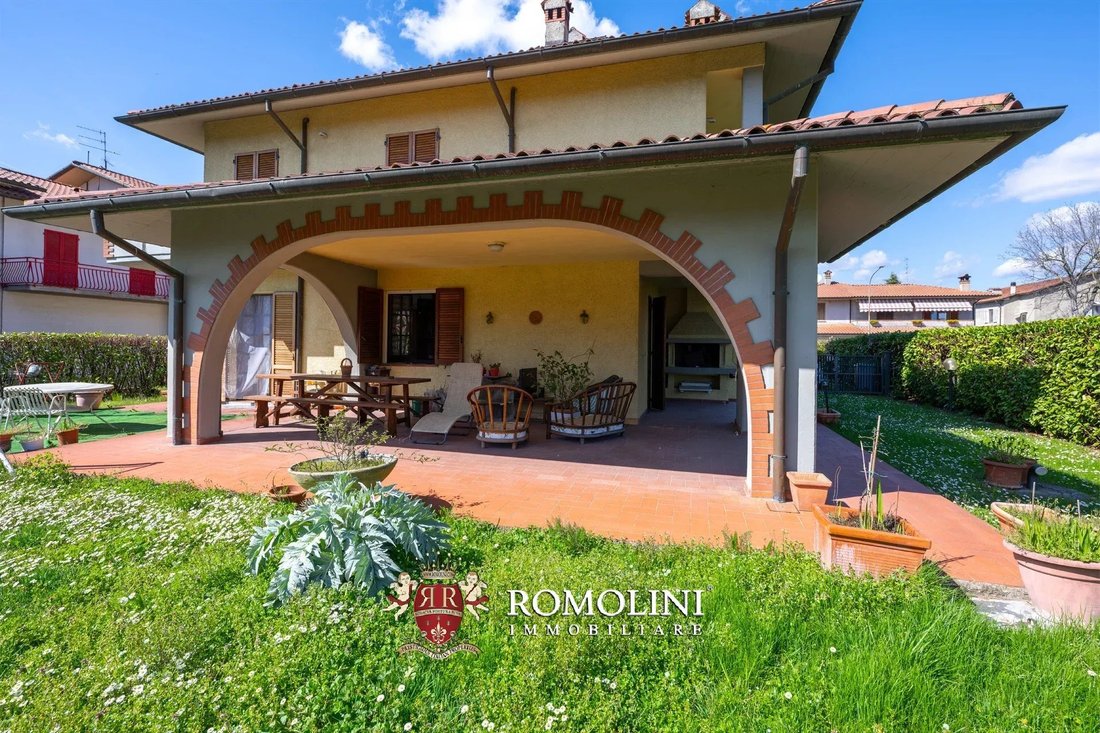 Villa in San Giustino, Umbria, Italy 3 - 15666197