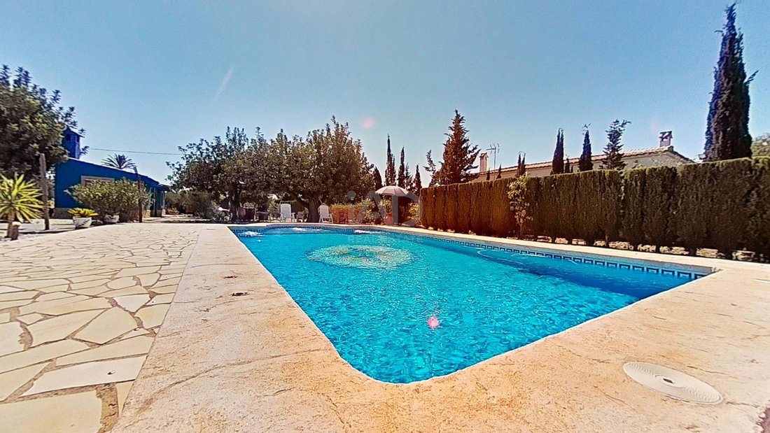 Chalet in Elx / Elche, Valencian Community, Spain 1 - 18295321