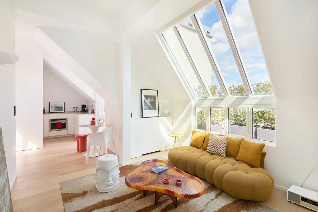 Apartment in Saint Philippe du Roule, Paris 8e Arrondissement, Paris 1 - 18282336