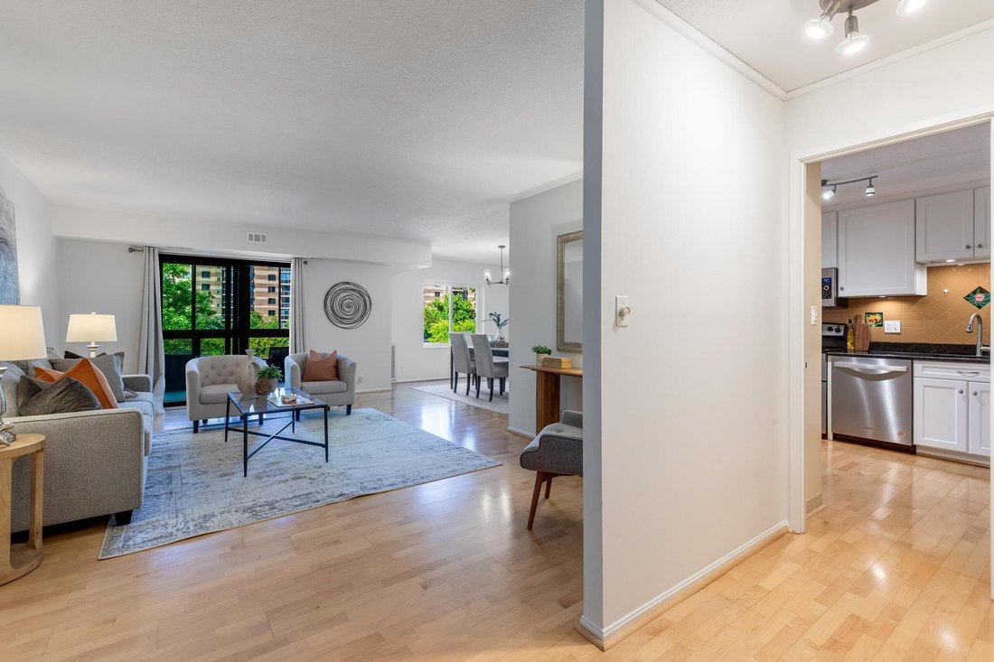 Condo in McLean, Virginia, United States 4 - 18289068