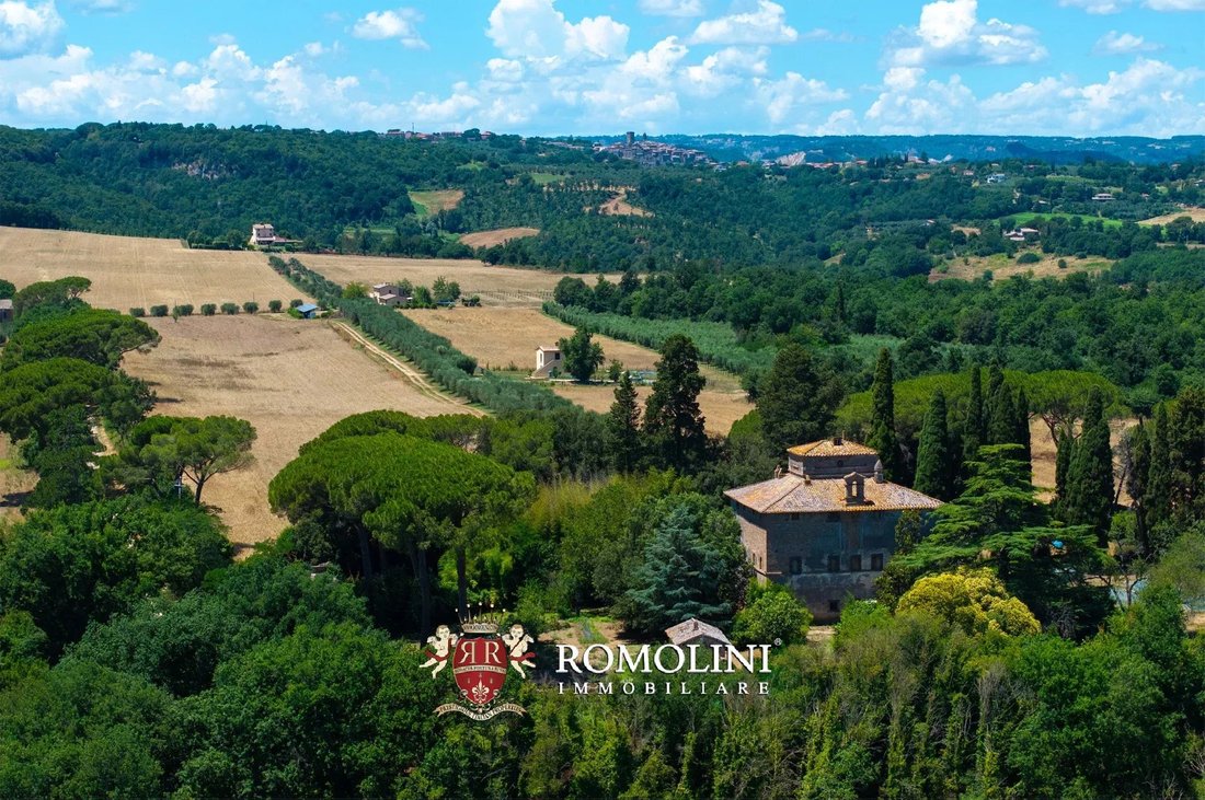 Estate in Baschi, Umbria, Italy 1 - 15665905