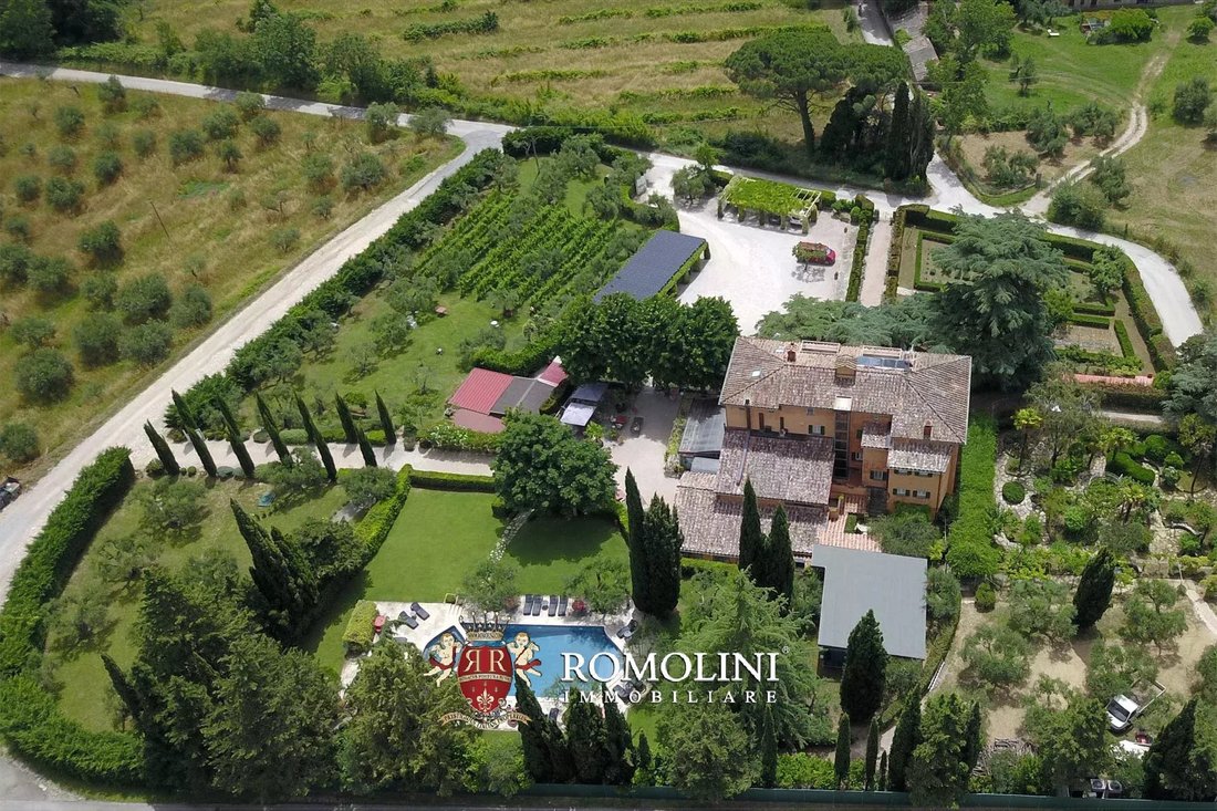Tuoro sul Trasimeno, Umbria, Italy 5 - 17389237