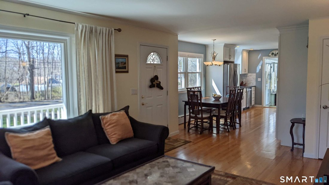House in Monroe, Connecticut, United States 3 - 18285754
