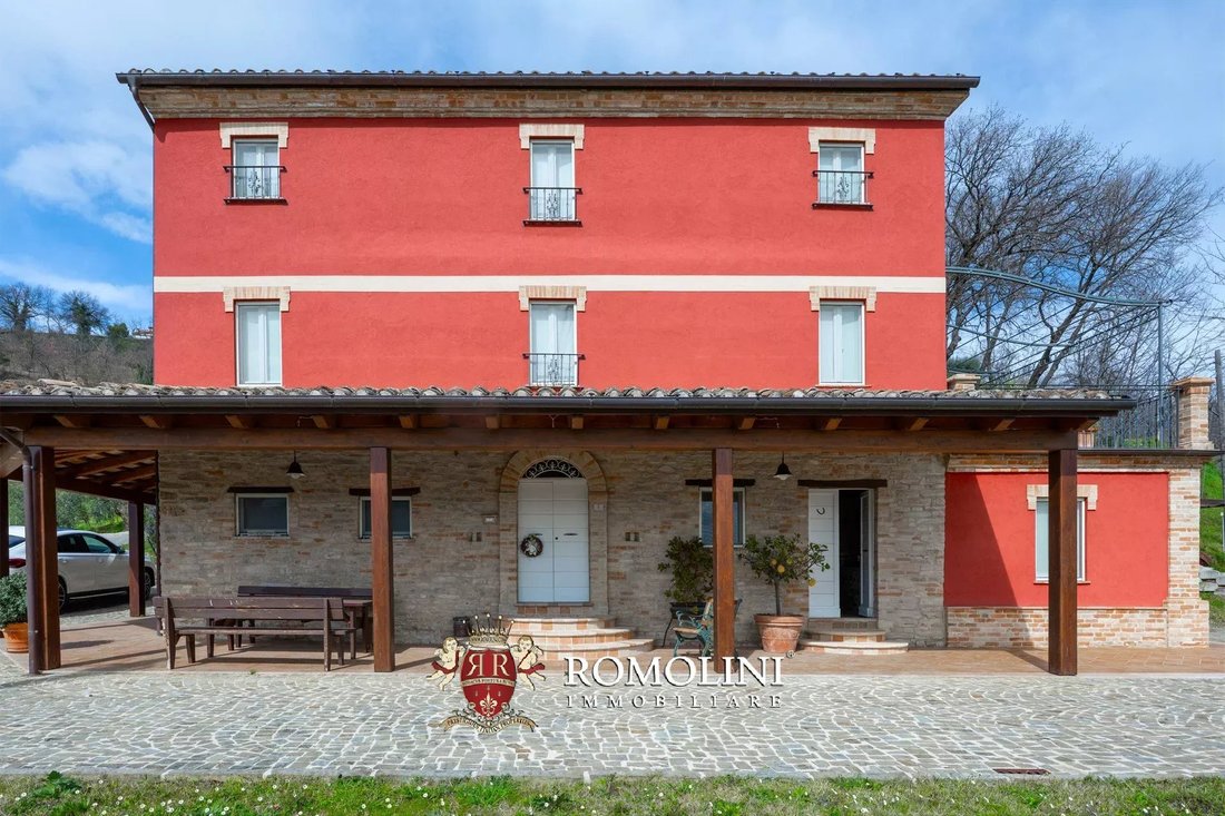 Farm Ranch in Monte Rinaldo, Marche, Italy 5 - 15663479