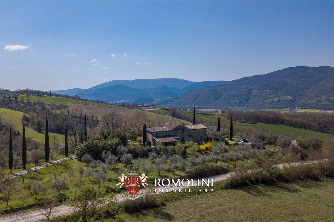House in Umbertide, Umbria, Italy 4 - 15663684