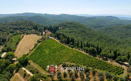 Farm Ranch in Battifolle-San Giuliano-Chiani, Arezzo, Tuscany 1