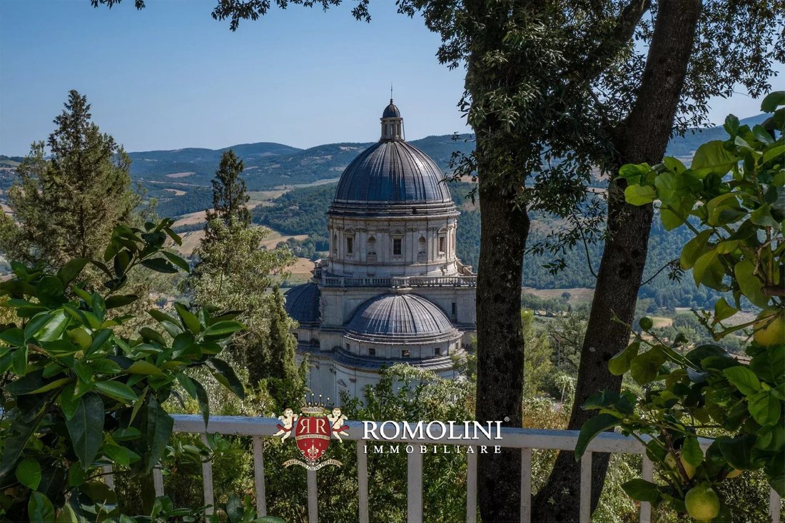 Villa in Todi, Umbria, Italy 3 - 15663541