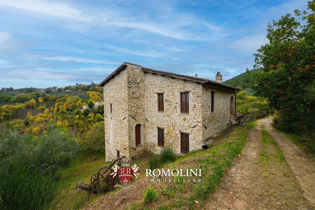 House in Bevagna, Umbria, Italy 2 - 15666141
