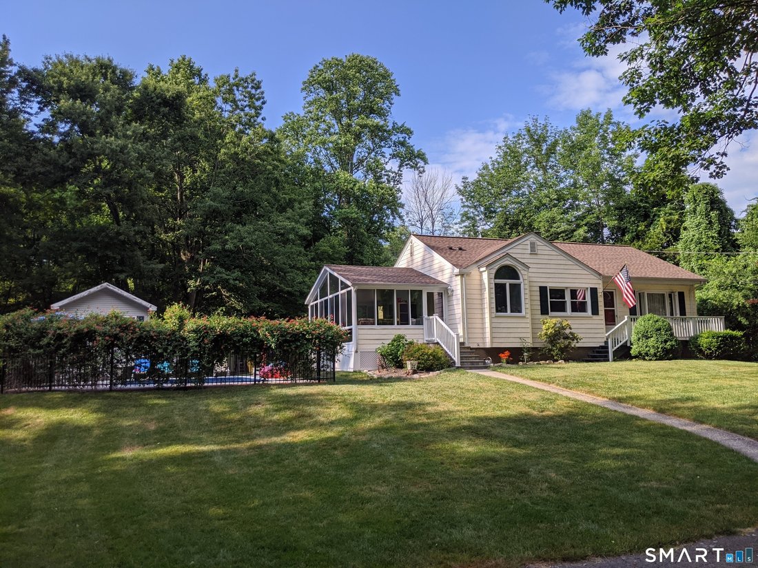 House in Monroe, Connecticut, United States 1 - 18285754