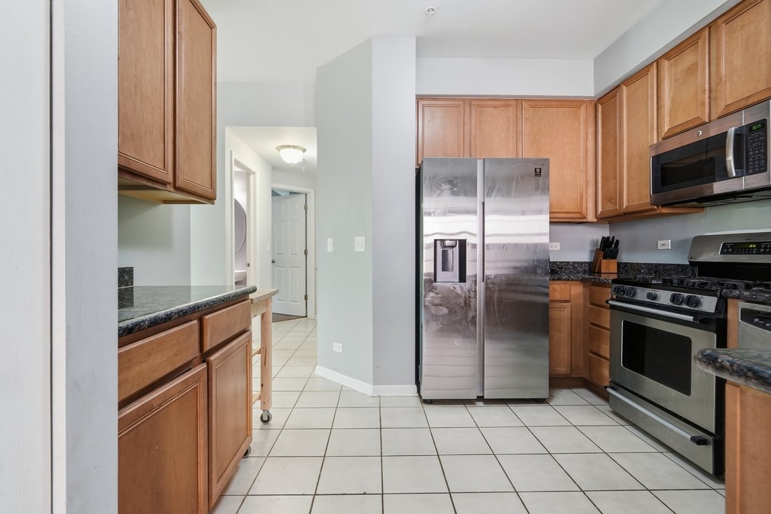 Condo in Northbrook, Illinois, United States 3 - 18280808
