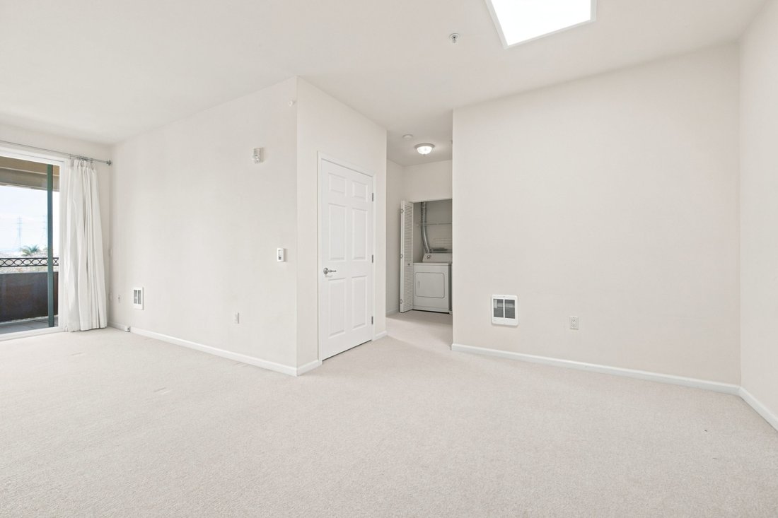 Apartment in San Mateo, California, United States 5 - 18282461