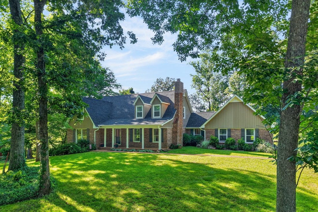 House in McMinnville, Tennessee, United States 3 - 18141037
