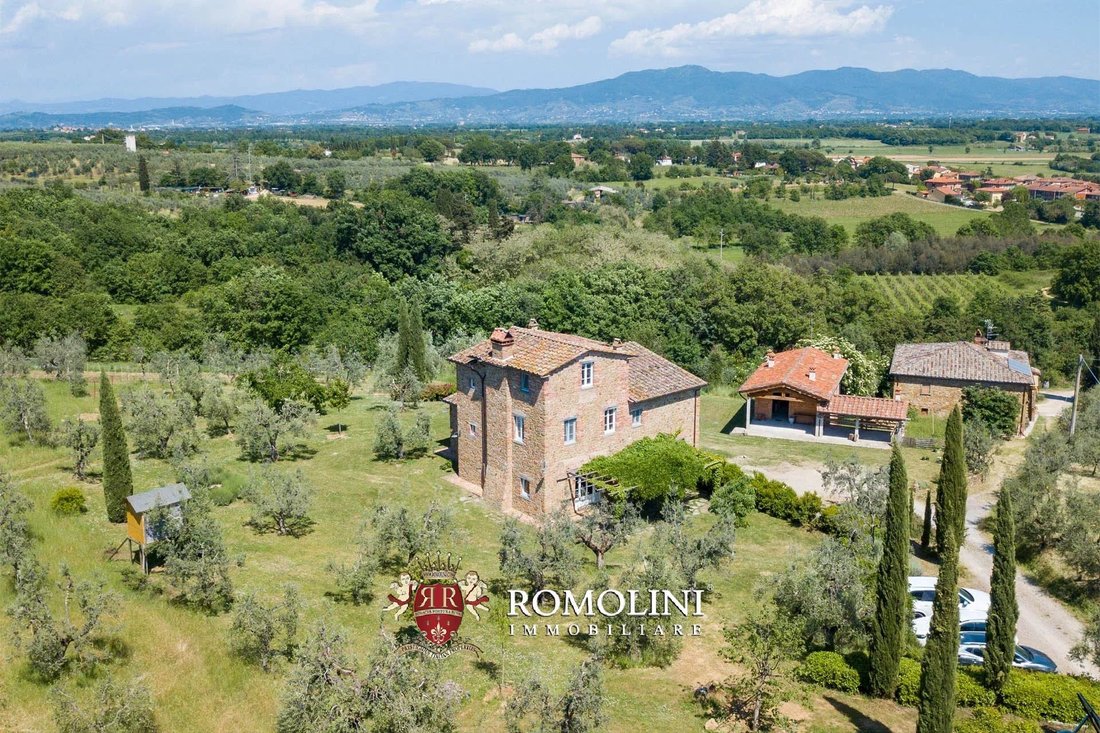 House in Monte San Savino, Tuscany, Italy 2 - 15665066