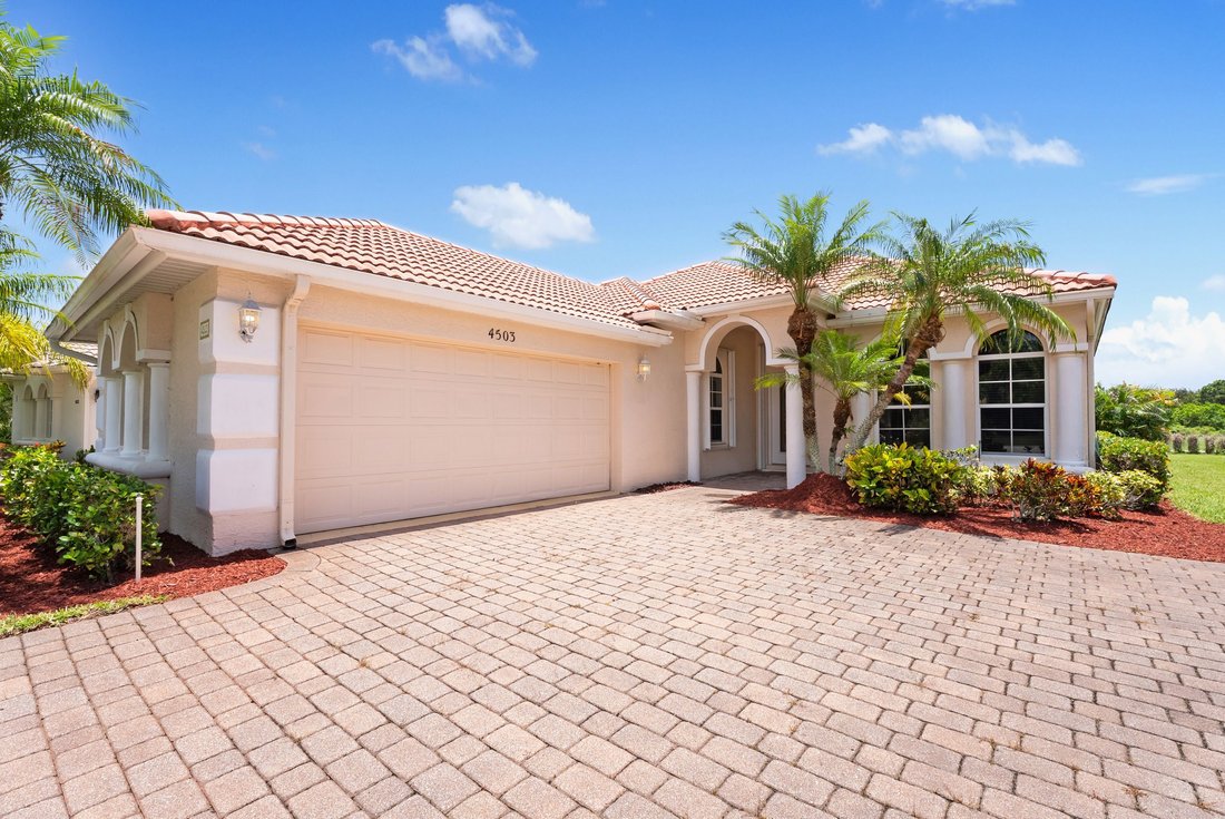 Jensen Beach, Florida, United States 2 - 18290117
