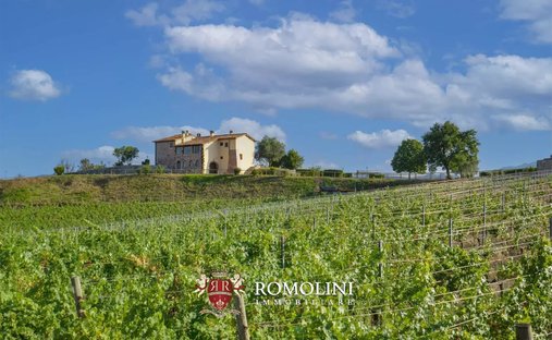 Farm Ranch in Pestello-Ginestra, Montevarchi, Tuscany 1