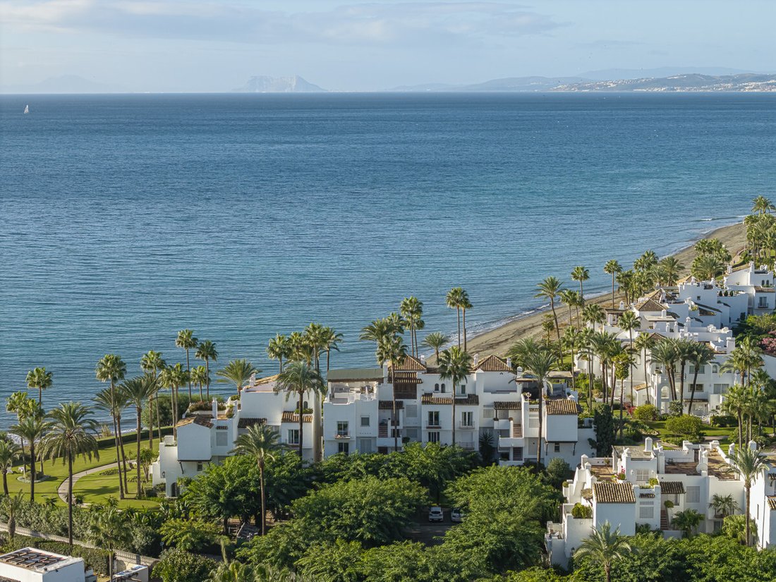 Apartment in Estepona, Andalusia, Spain 4 - 18288214