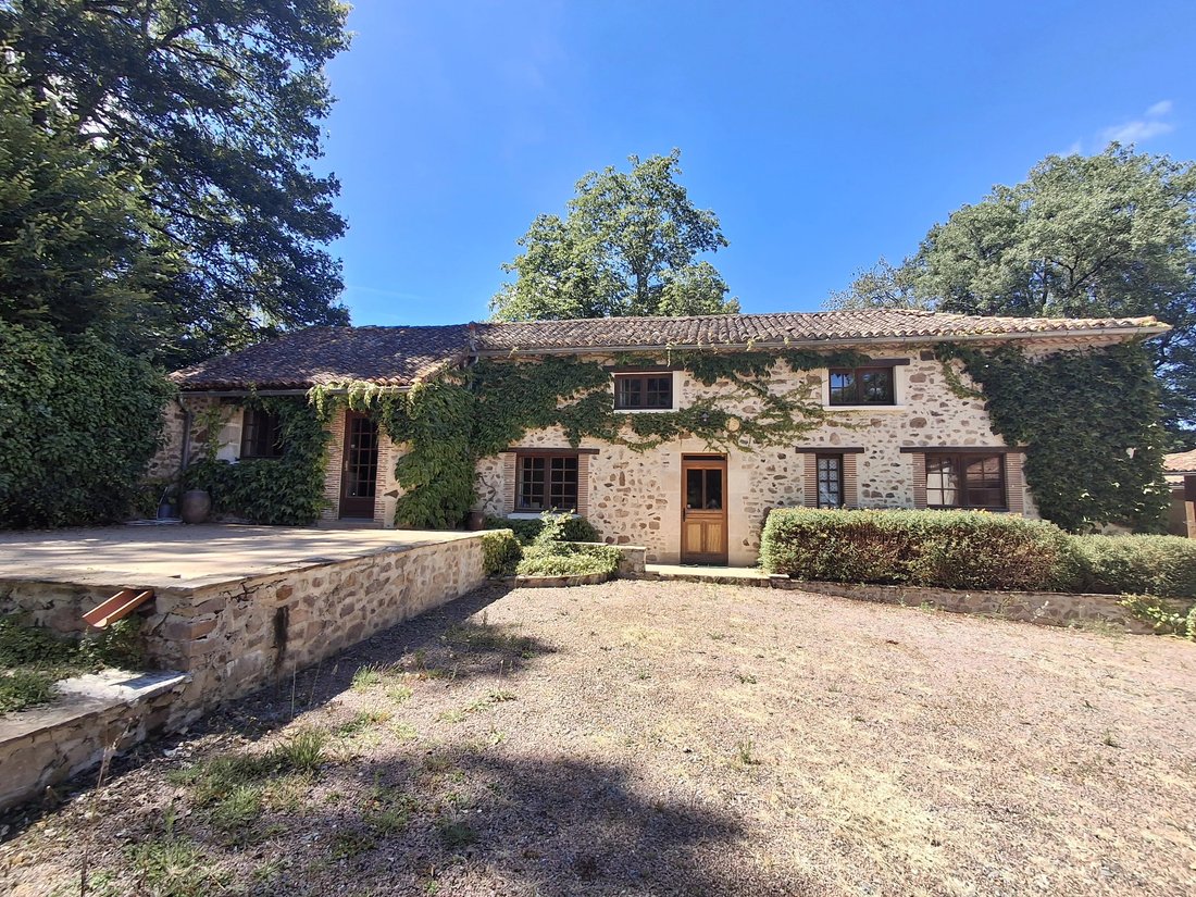 House in Luchapt, Nouvelle-Aquitaine, France 2 - 18283917