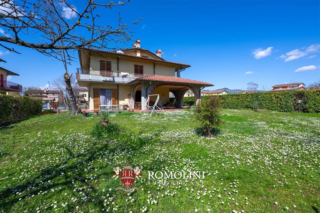 Villa in San Giustino, Umbria, Italy 2 - 15666197