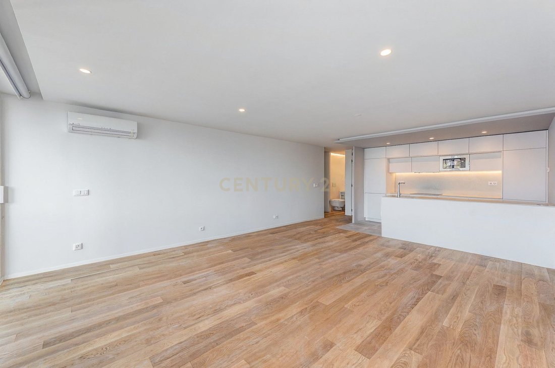 Apartment in Matosinhos e Leca da Palmeira, Porto District, Portugal 5 - 18293917