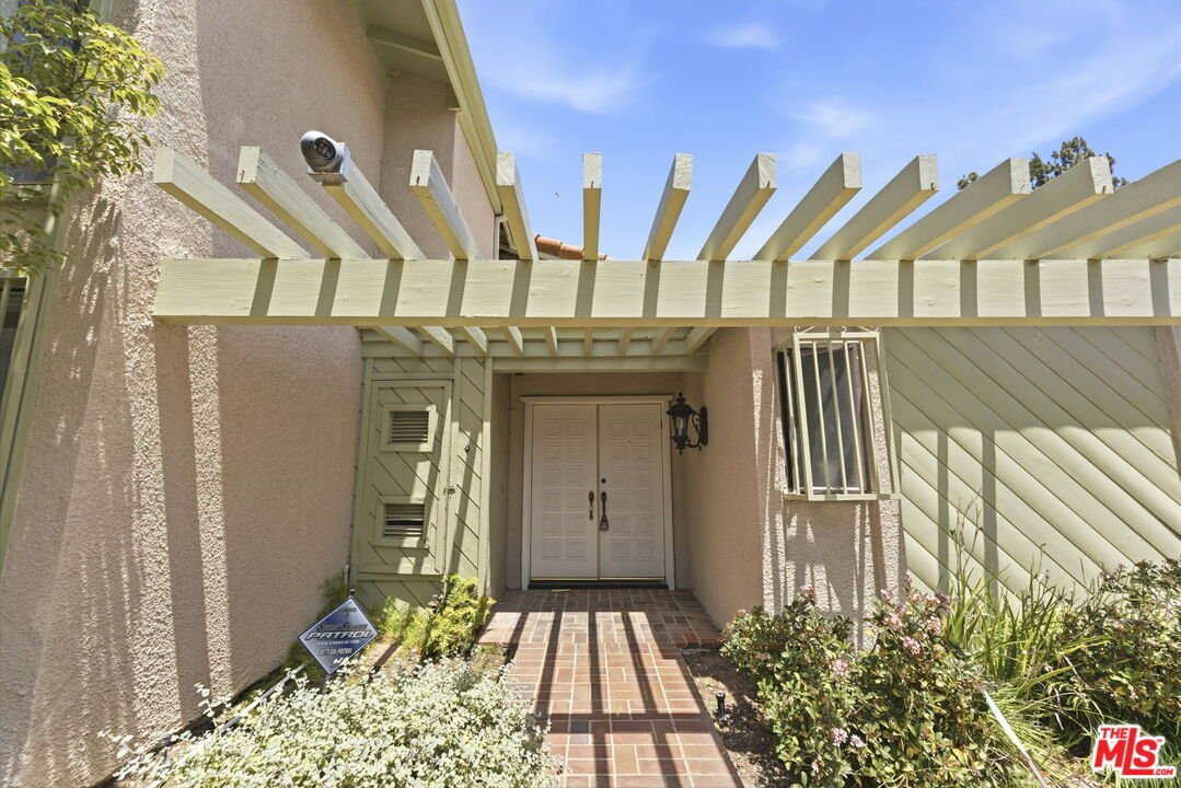 House in Los Angeles, California, United States 4 - 18281998