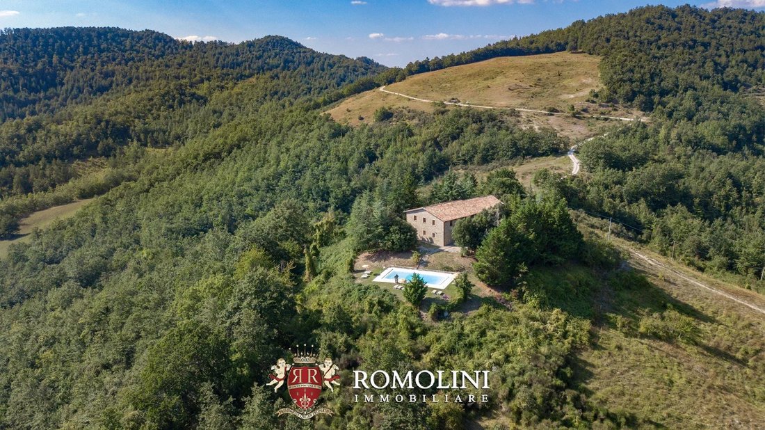 House in Apecchio, Marche, Italy 2 - 15666245