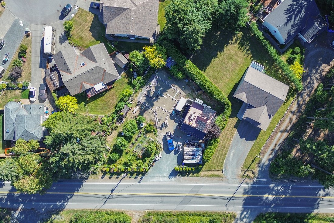 House in Cowichan Bay, British Columbia, Canada 3 - 18282755
