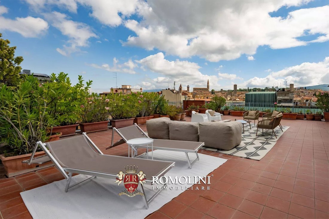 Apartment in Center, Arezzo, Tuscany 4 - 15666162