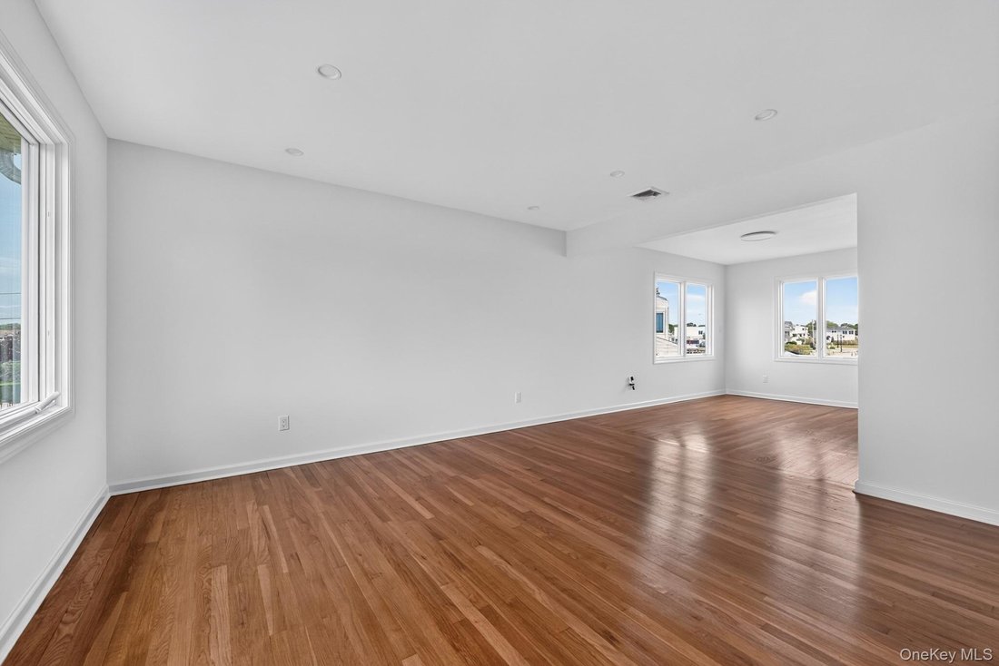 Casa a Massapequa, New York, Stati Uniti 5 - 18284329