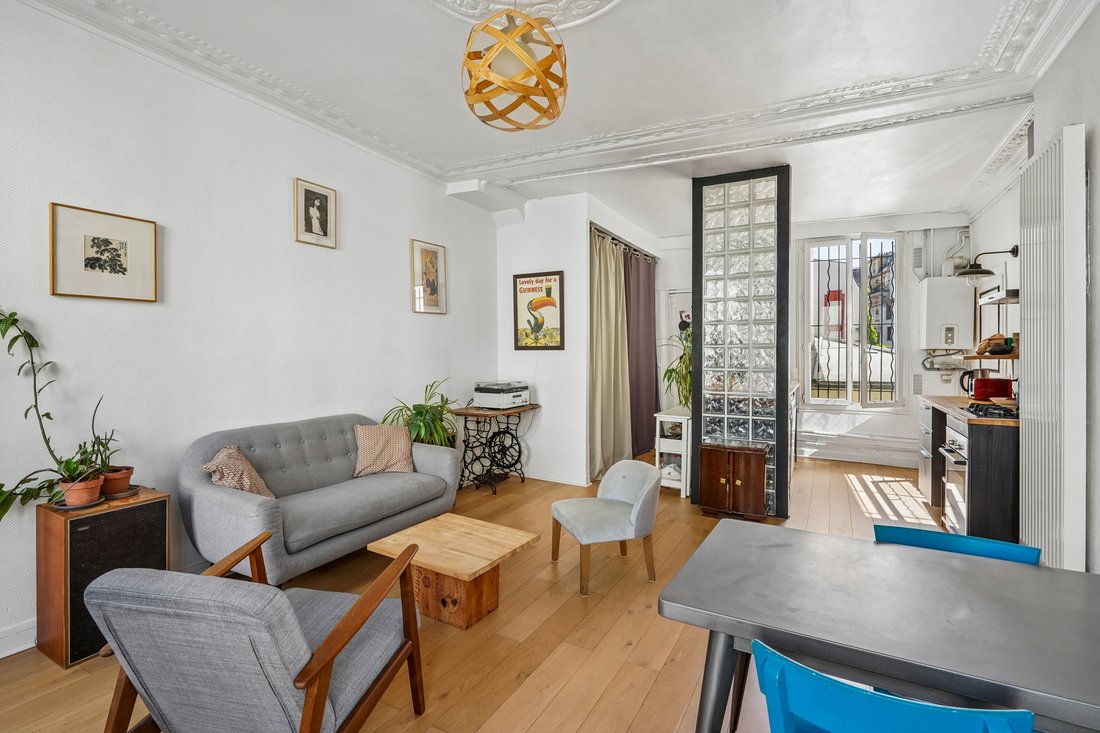 Apartment in Grange Aux Belles-Terrage, Paris 10e Arrondissement, Paris 2 - 18290984