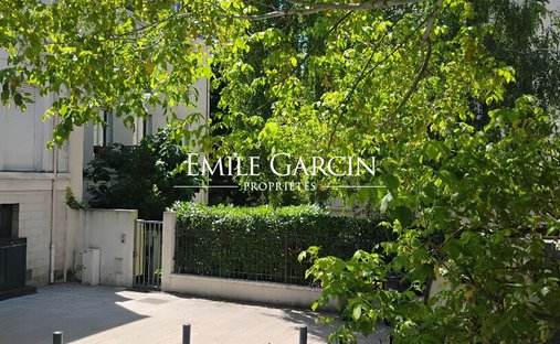 Villa in Le Centre, Maisons-Alfort, France 1