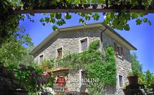 House in Caprese Michelangelo, Tuscany, Italy 1